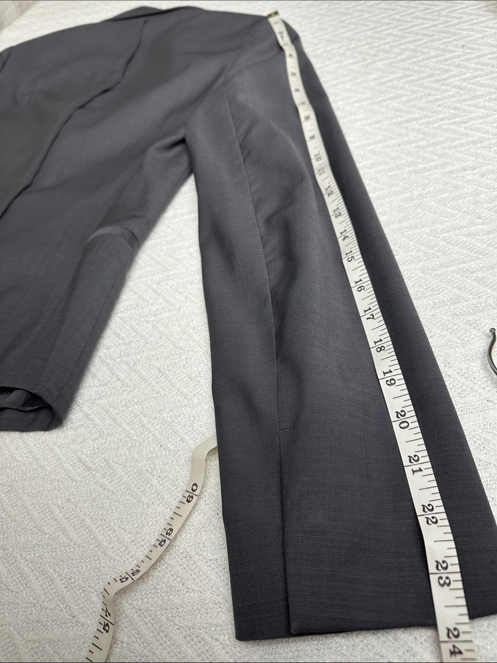 Marlowe wool Italy blazer minimalist gray quiet luxury business casual capsule - Picture 16 of 16